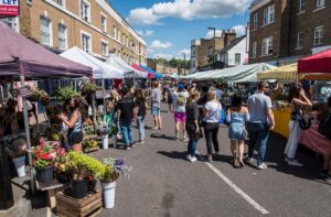 9 Essential Street Food Markets in London (& What to Eat)