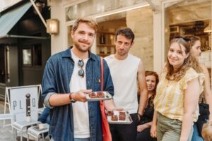 Discover the Irresistible World of Parisian Sweets: Why a Pastry Tour in Paris Is a Must