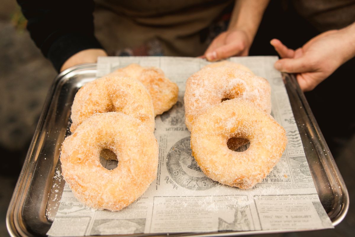 A tray of Italian donuts. 