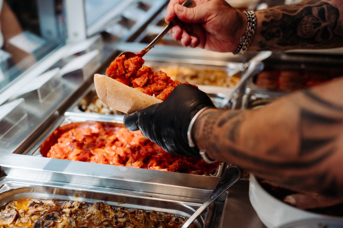 Coda alla Vaccinara: Rome’s Iconic Braised Oxtail & Where to Try It